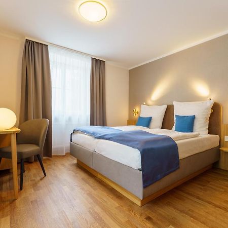 Hotel Wilder Mann เมียร์สบวร์ก ภายนอก รูปภาพ