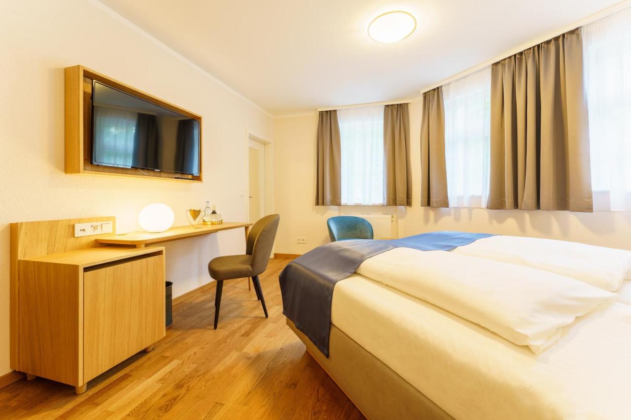 Hotel Wilder Mann เมียร์สบวร์ก ภายนอก รูปภาพ