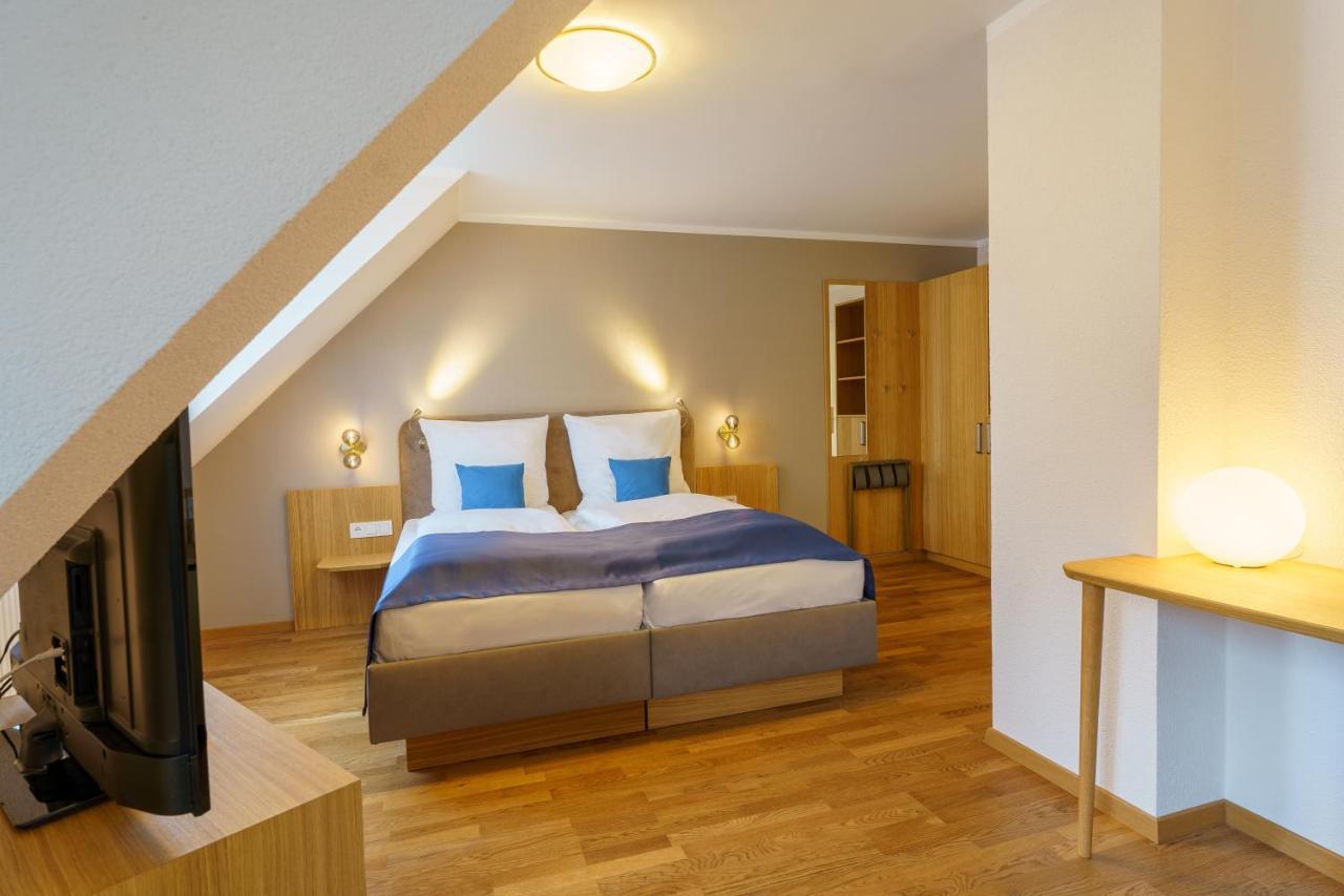 Hotel Wilder Mann เมียร์สบวร์ก ภายนอก รูปภาพ